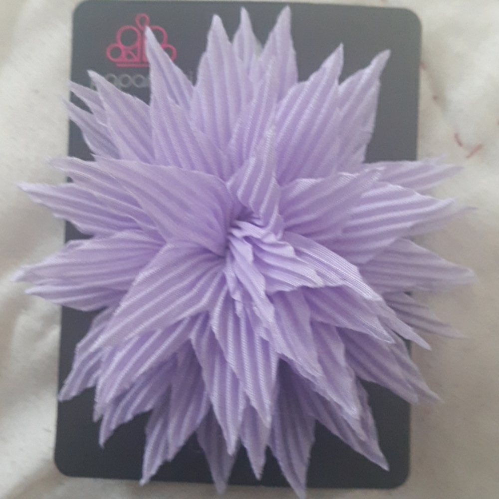 Big Star Lily hair clip